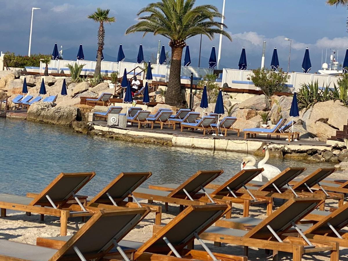Cannes Croisette &Palm Beach,Parking Bagian luar foto